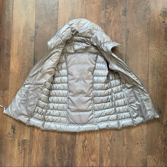 KENNETH COLE Reaction grey puffer vest, size M - Picture 6 of 12